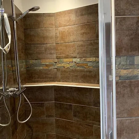 Casa Basgiu, Avec Balcon Panzió