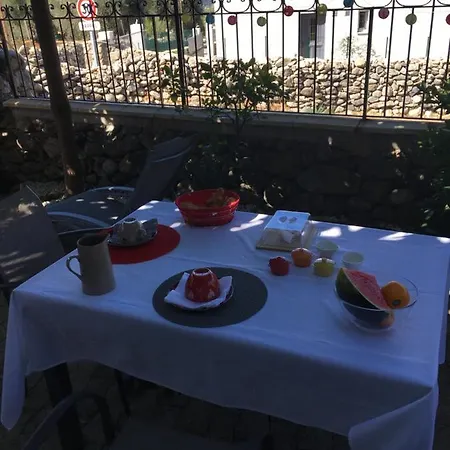 Casa Basgiu, Avec Balcon Et Table D'hotes 4*