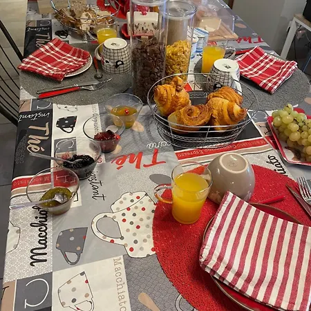 Frühstückspension Casa Basgiu, Avec Balcon Et Table D'hotes 4*