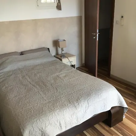 Casa Basgiu, Avec Balcon Zilia