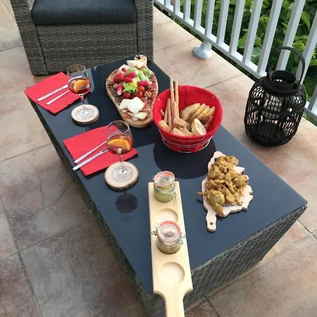 Casa Basgiu, Avec Balcon Et Table D'hotes Bed & Breakfast 4*