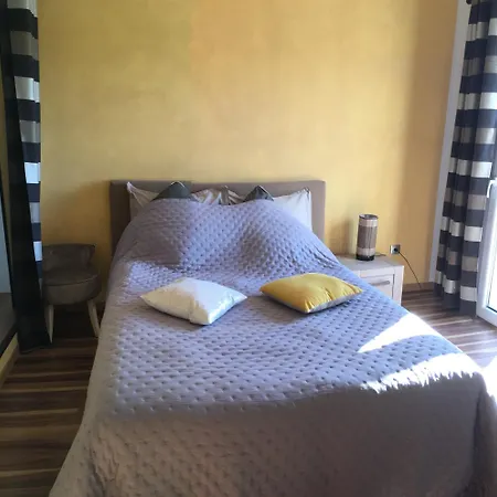 Casa Basgiu, Avec Balcon Et Table D'hotes 4*