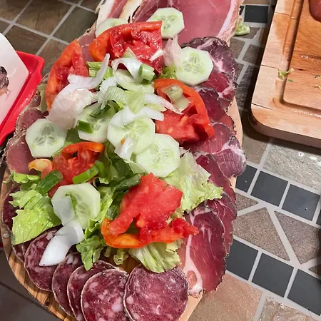 Alojamento de Acomodação e Pequeno-almoço Casa Basgiu, Avec Balcon Zilia