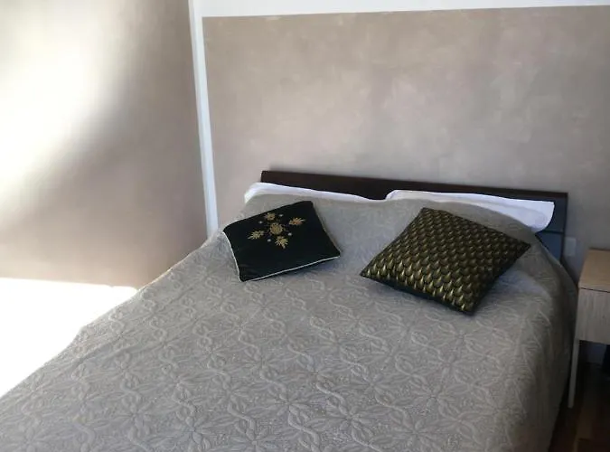 Casa Basgiu, Avec Balcon Zilia