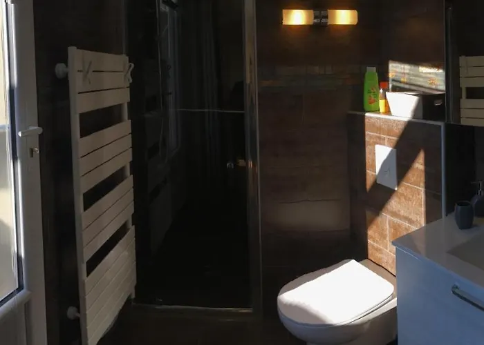 Casa Basgiu, Avec Balcon Zilia