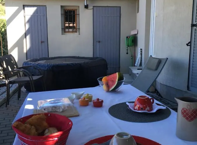 Casa Basgiu, Avec Balcon 3*