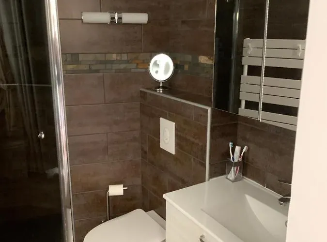 Casa Basgiu, Avec Balcon Nocleg ze śniadaniem 3*