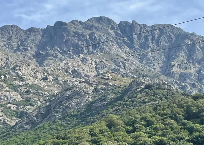 Casa Basgiu, Avec Balcon 3*