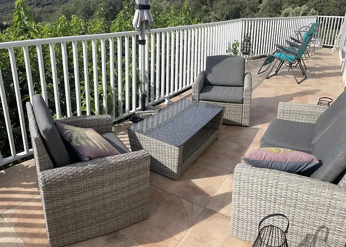 Casa Basgiu, Avec Balcon Zilia