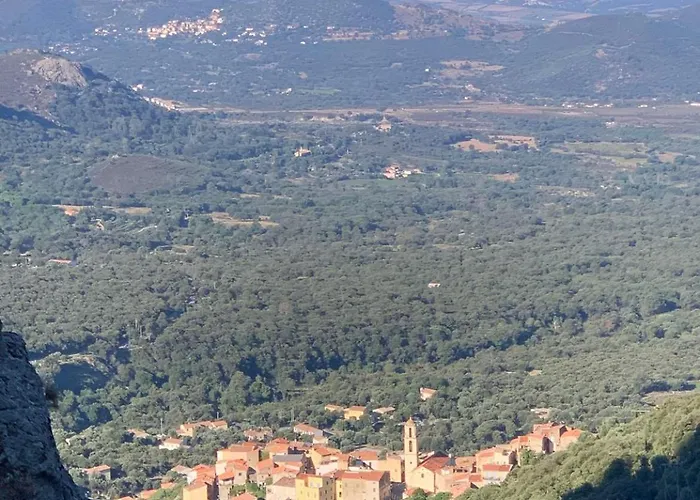 Casa Basgiu, Avec Balcon Zilia